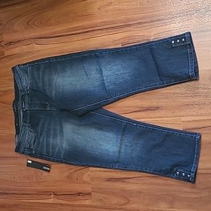 NWT Womens Size 8 Nine West Karen Capris